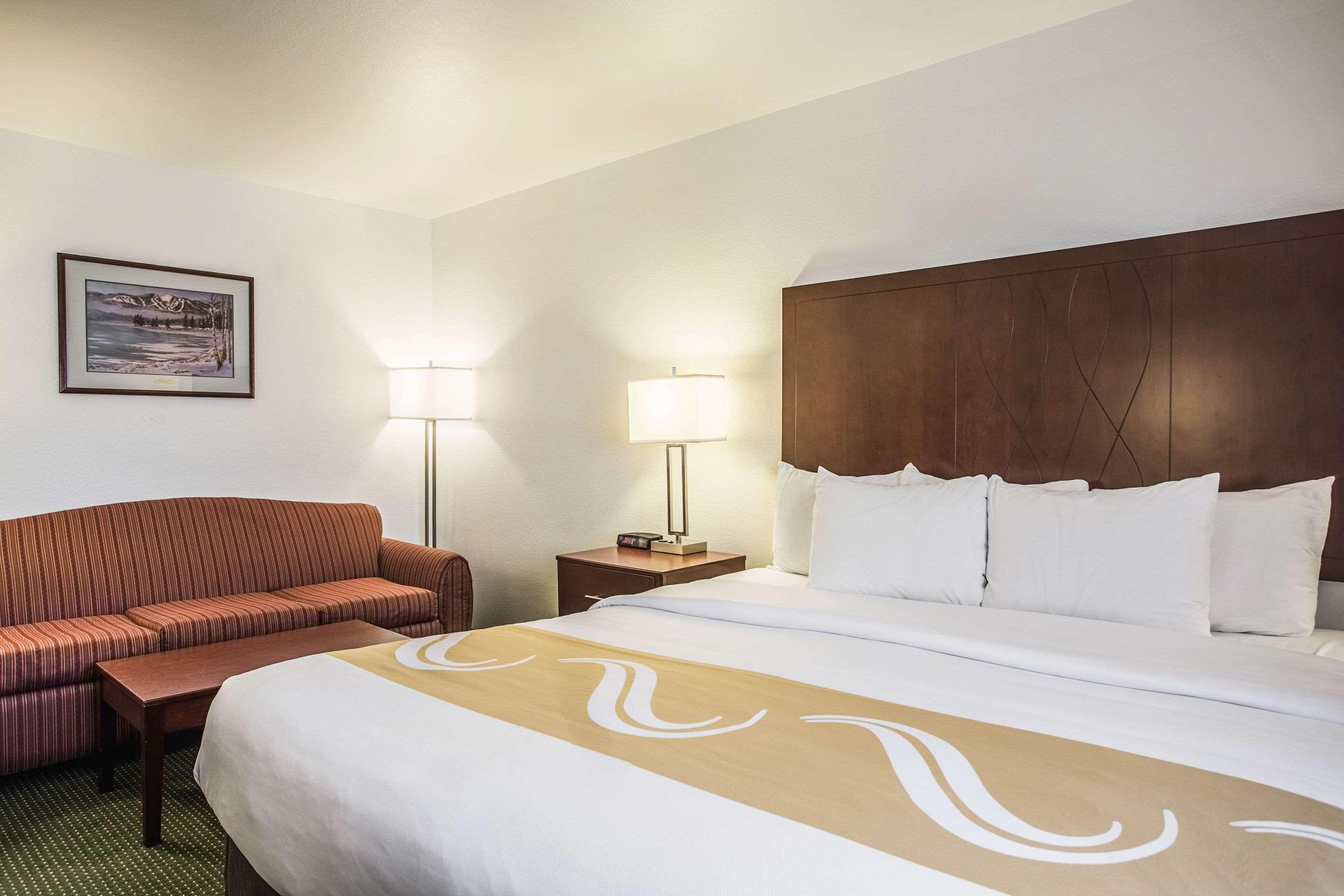 Quality Inn Belgrade Exterior photo
