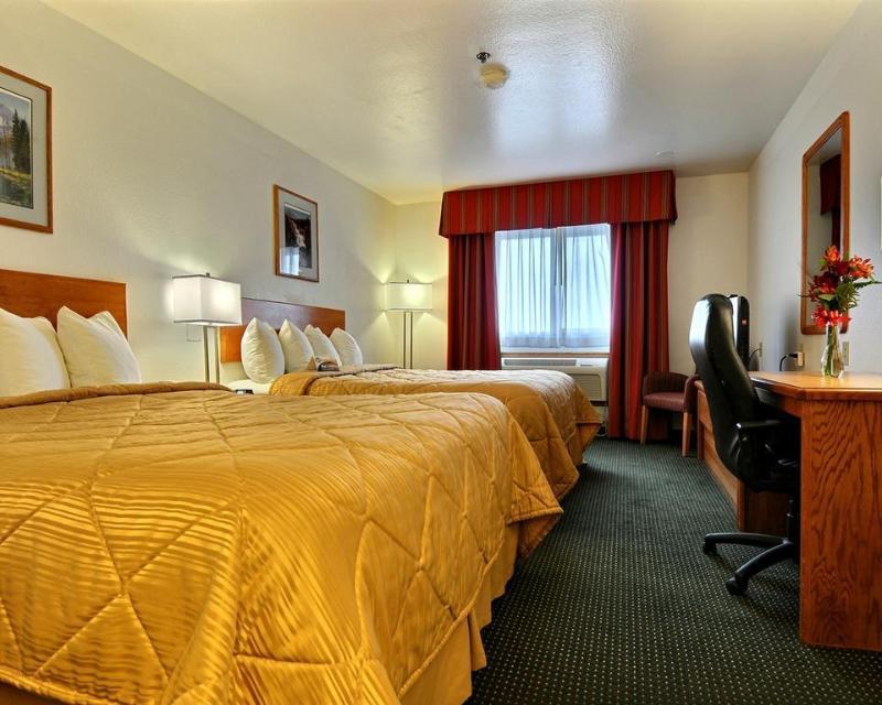 Quality Inn Belgrade Exterior photo